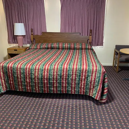 Regal Inn Clayton-3