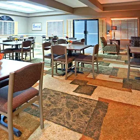 Norwood Inn & Suites Eagan St Paul & Mall Of America-2