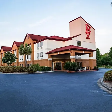 Red Roof Inn & Suites Savannah Gateway-3
