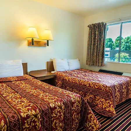 Rodeway Inn Charlotte-2
