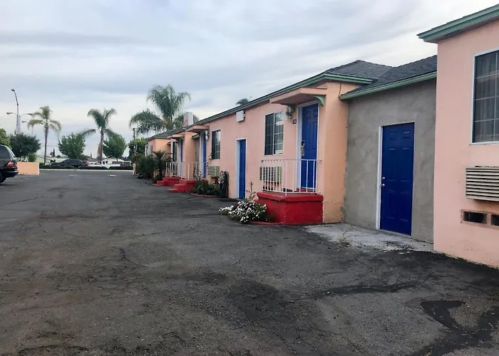 La Petite Rouge Motel San Diego