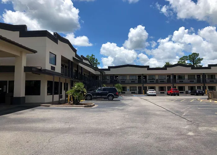 Riverfront Inn Conway