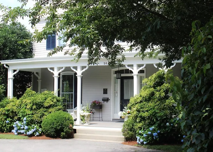 La Farge Perry House Bed & Breakfast Newport