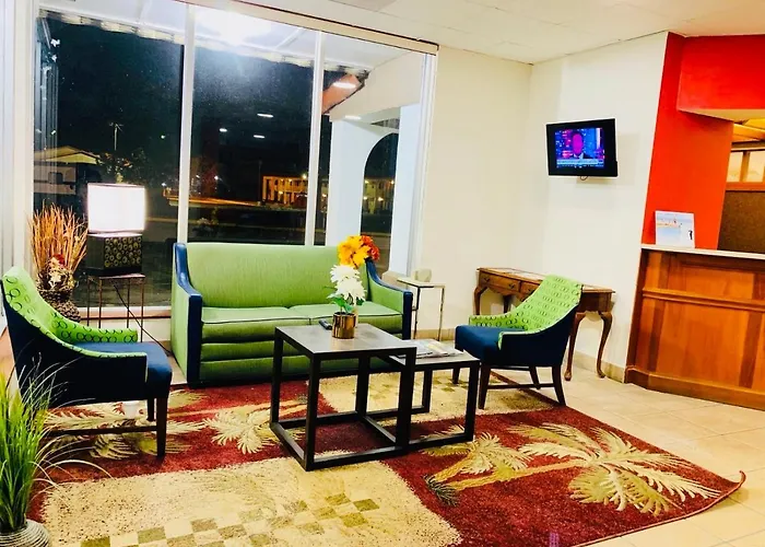 Ramada By Wyndham Walterboro
