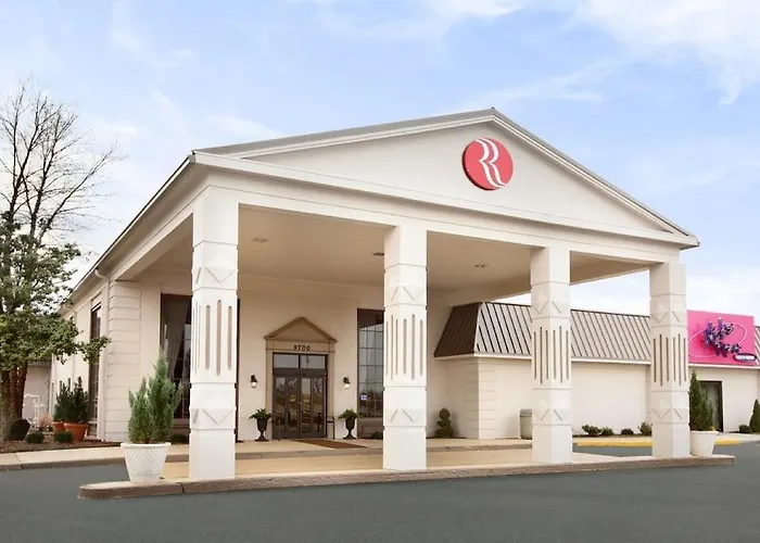 Ramada Plaza By Wyndham Louisville Hotel Confere
