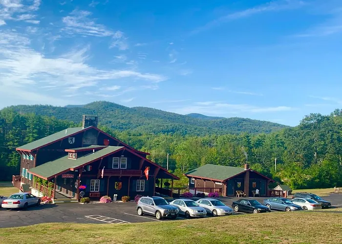 Swiss Chalets Village Inn North Conway