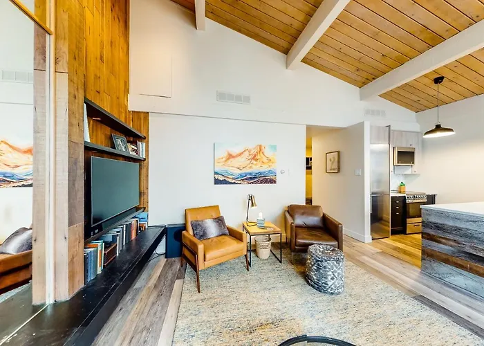 Tamarisk Treehouse Apartment Breckenridge