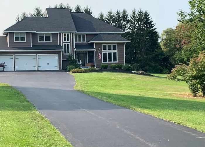 Deer Run Lodging House Skaneateles