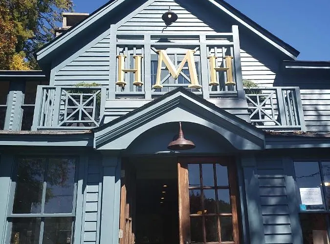 Highlander Mountain House Hotel Highlands