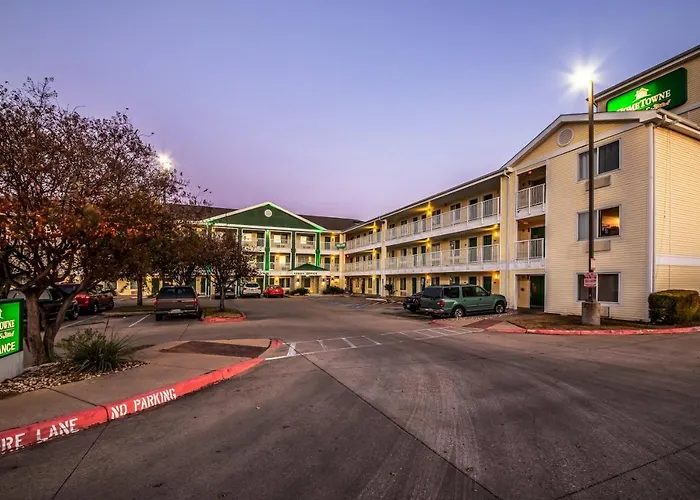 Hometowne Studios By Red Roof Austin Cedar Park