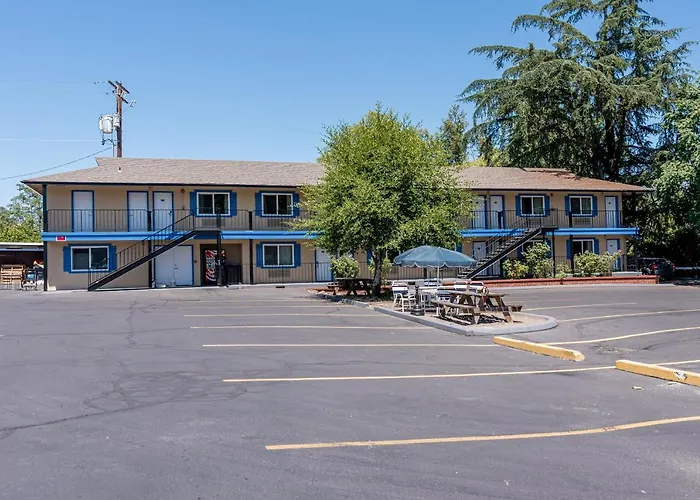 Cedar Lodge Motor Inn Medford