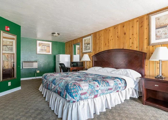 Cedar Lodge Motor Inn Medford