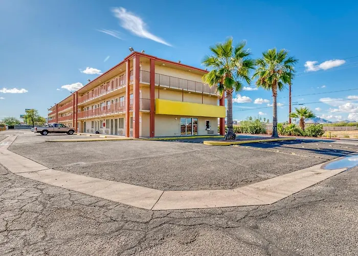 Oyo Hotel Tucson Downtown