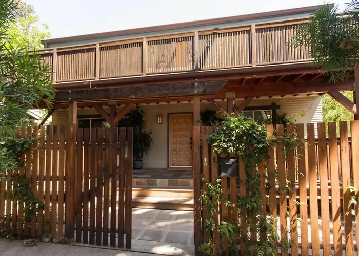The Big Bungalow Rooms Los Angeles