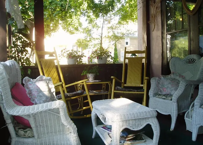 Rosewood Inn