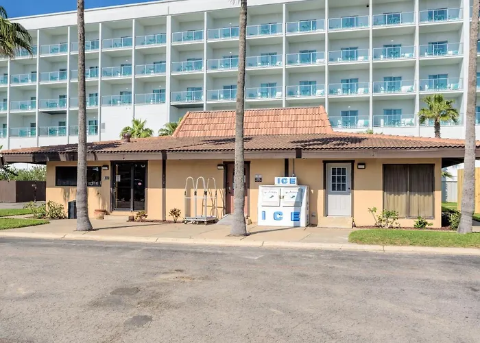 Tiki 133 - Just Steps From The Beach South Padre Island