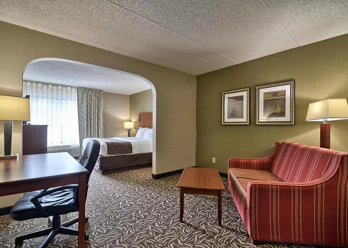 Clarion Inn & Suites Cortland - University Area