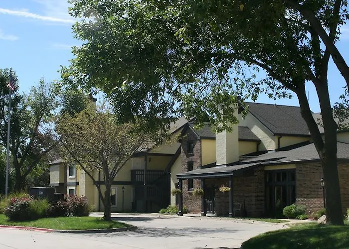 Sterling Hotel And Suites Clive