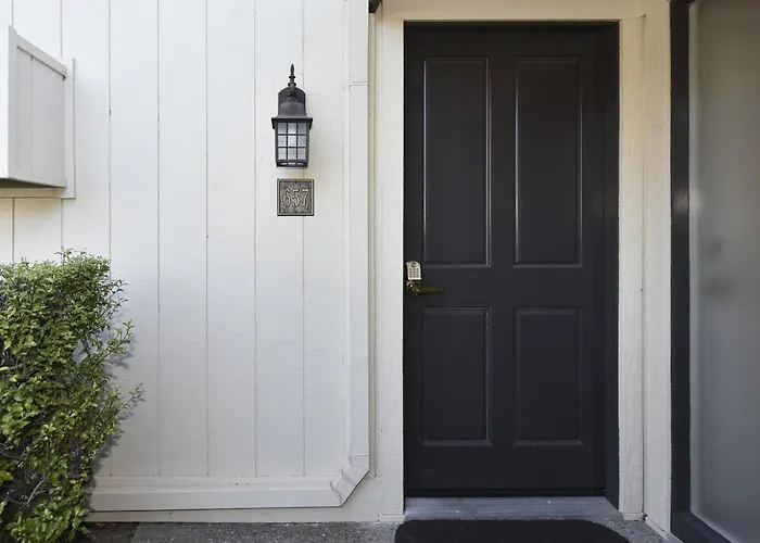 657 Cottages At Silverado Residence
