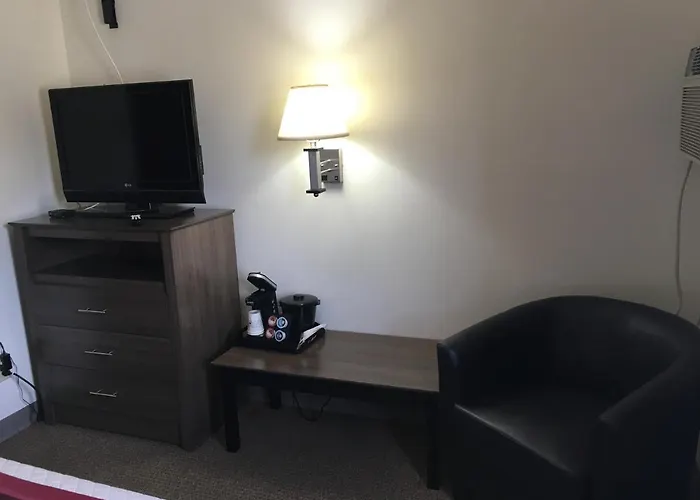 Lakes Area Inn Starbuck