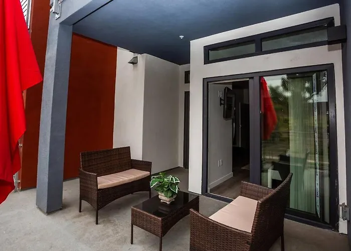 Studio With Large Balcony- San Diego Gateway
