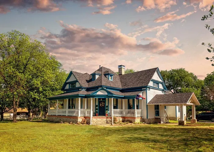 Blue Heron Bed And Breakfast On Lake Granbury
