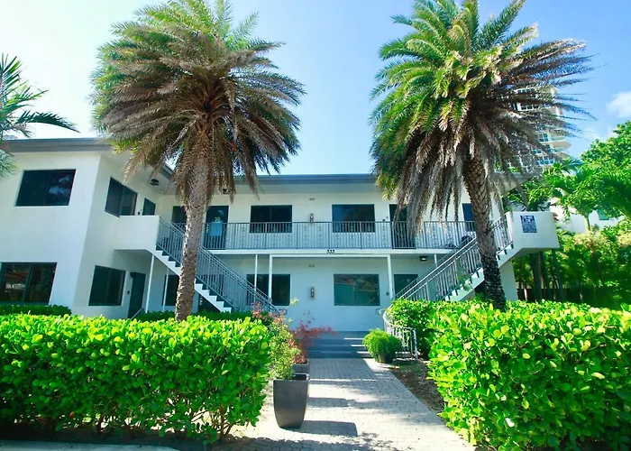 Makani Beach House 333 Hollywood