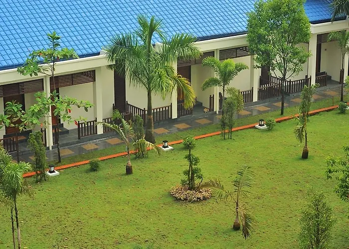 Royal Golden View Hotel