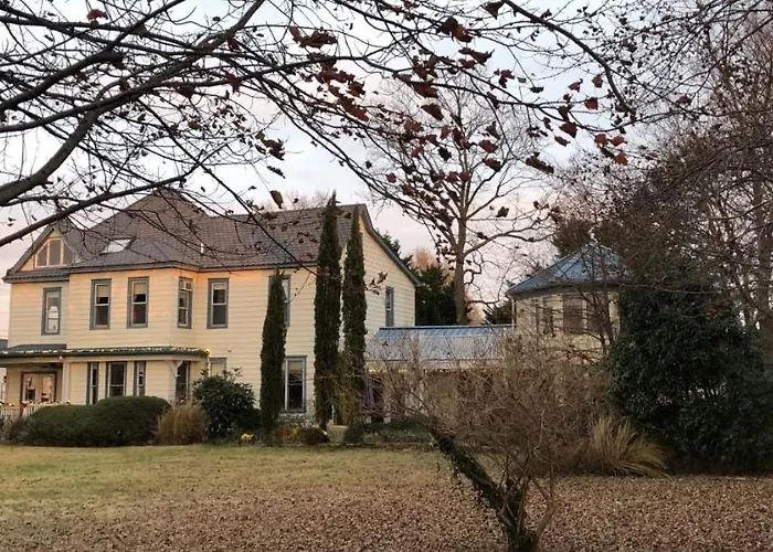 Solomons Victorian Inn