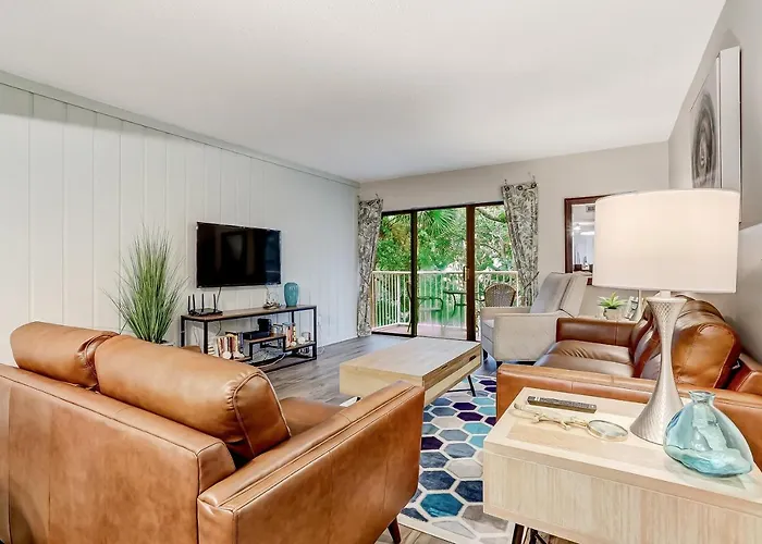 Sun-Kissed Condo In Prime Location W/Shared Pool, Private W/D, Free Wifi, Ac Franklintown