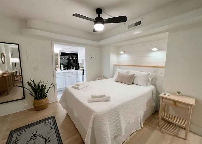 Just Shy Of The Bridge - Waterway Condo 110