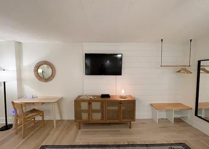 Just Shy Of The Bridge - Waterway Condo 110