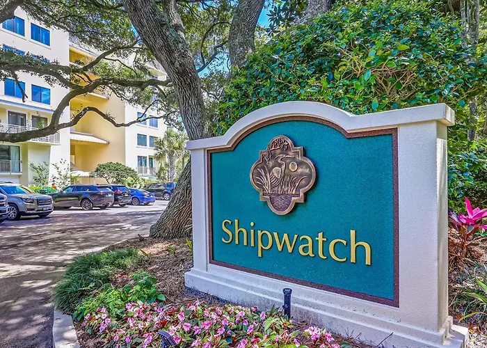 Oceanfront Condo With Large Balcony, Pool, Central Ac & Views Franklintown