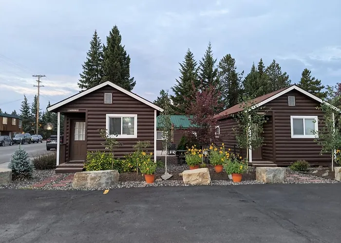 9 Bar W Cabins West Yellowstone