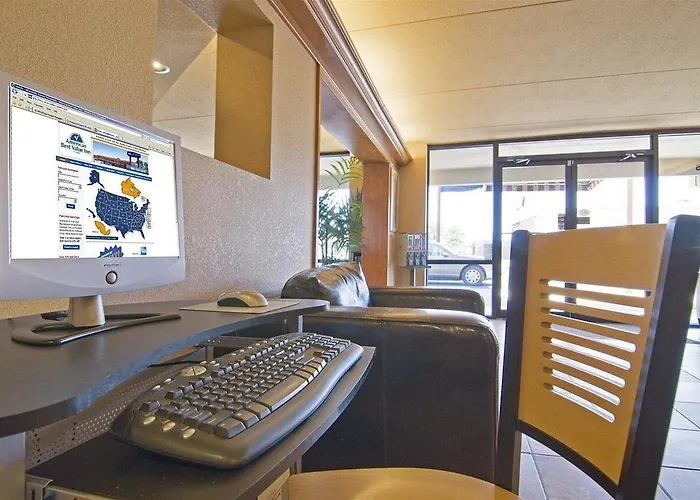 Americas Best Value Inn & Suites Conway