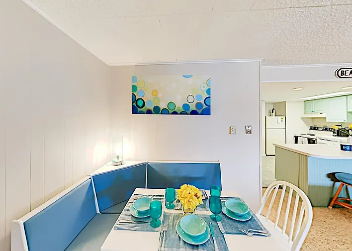 Colonial Unit 202 Apartment Ocean City