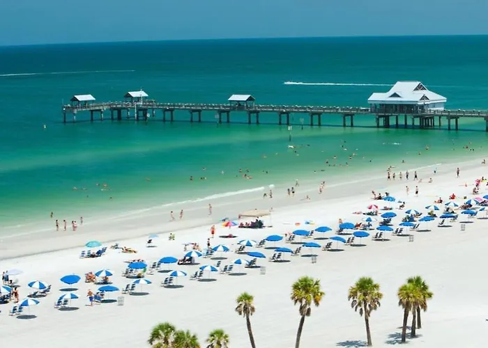 Seahorse Suite Beach Heated Pool Fireplace Great Location Clearwater Beach