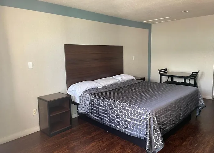 Garden Inn Motel