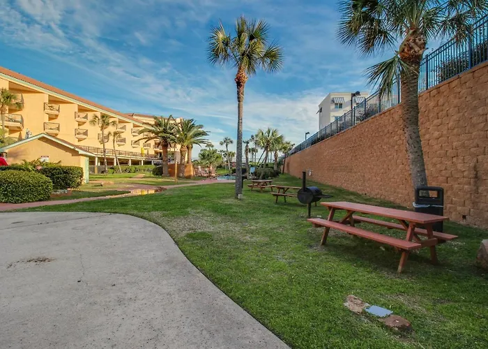 Serenity By The Seawall Apartment Galveston