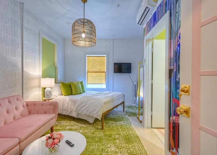 The Oleander Hotel Room 6