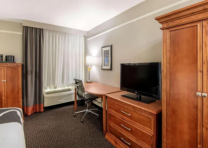 La Quinta Inn By Wyndham San Antonio Brooks City Base