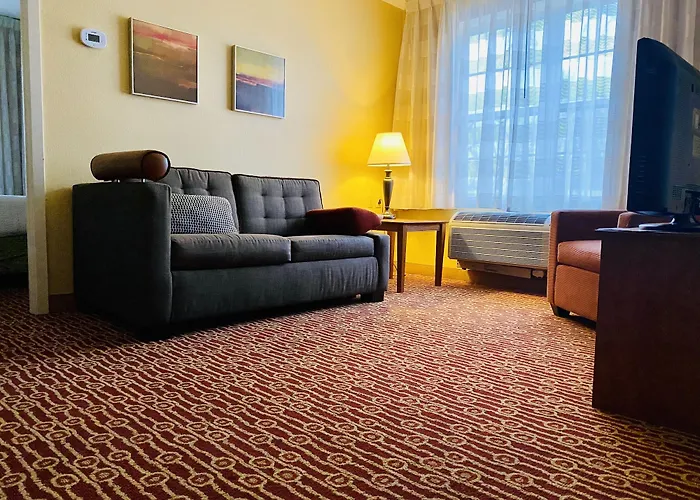 Pine Bush Suites Albany