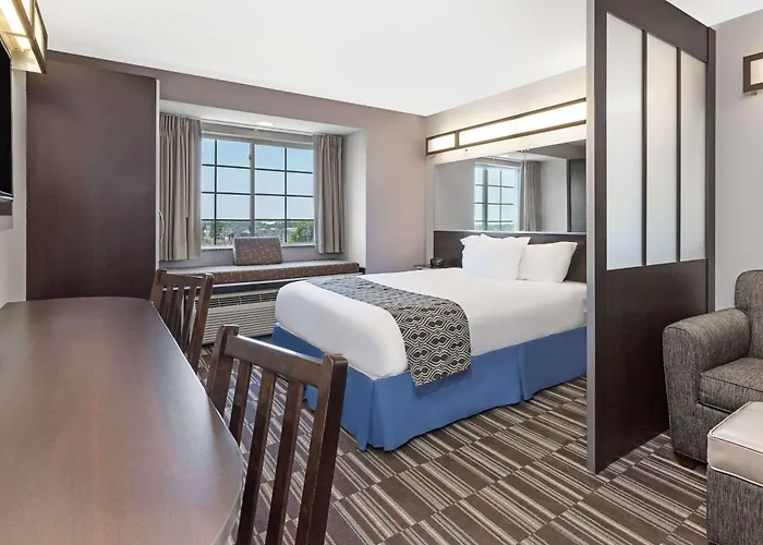 Microtel Inn & Suites By Wyndham Tuscaloosa