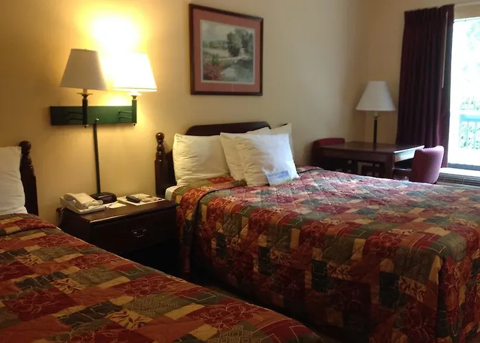 Days Inn - Chapel Hill