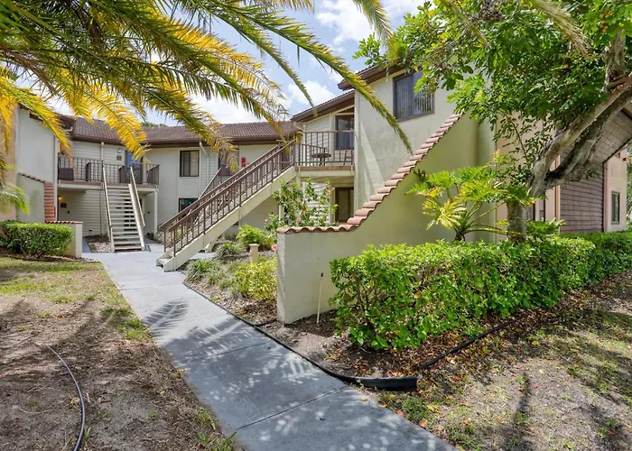 Modern Palm Paradise Bradenton