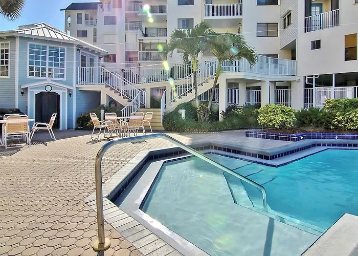 Beach Palms 108