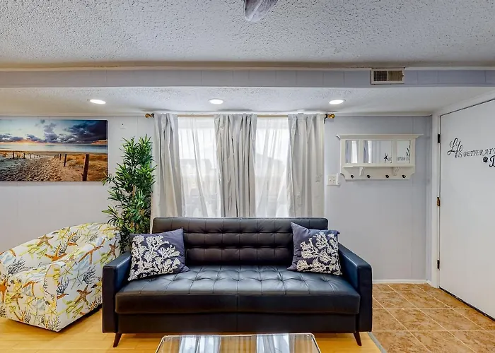 The Quarterdeck Oc Apartment Ocean City