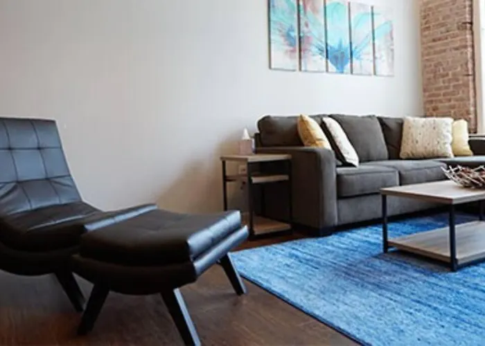 2Br 2Ba Loft In Historic Downtown Kc