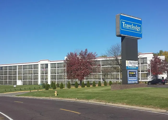 Travelodge Peoria Hotel And Conference Center