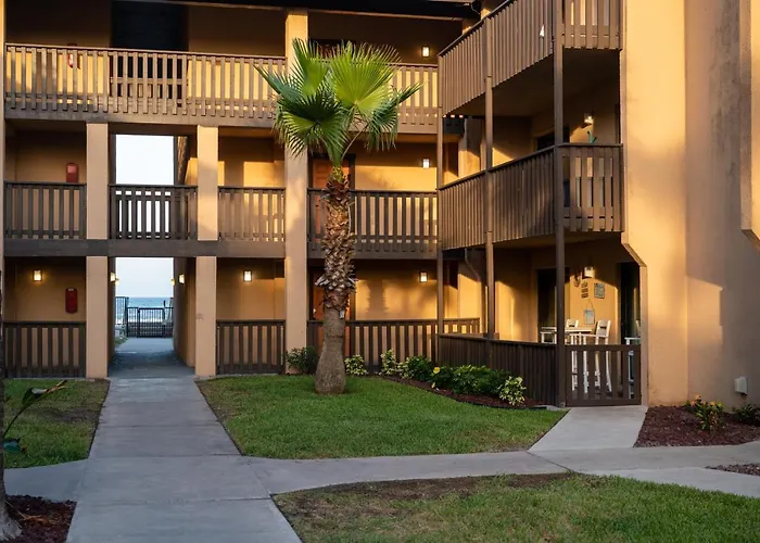 Tiki 133 - Just Steps From The Beach South Padre Island